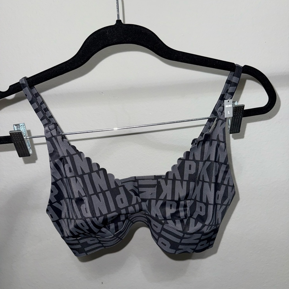 PINK Victoria's Secret Black and Gray Logo Bra